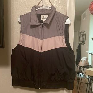 Stylish puffer thin vest